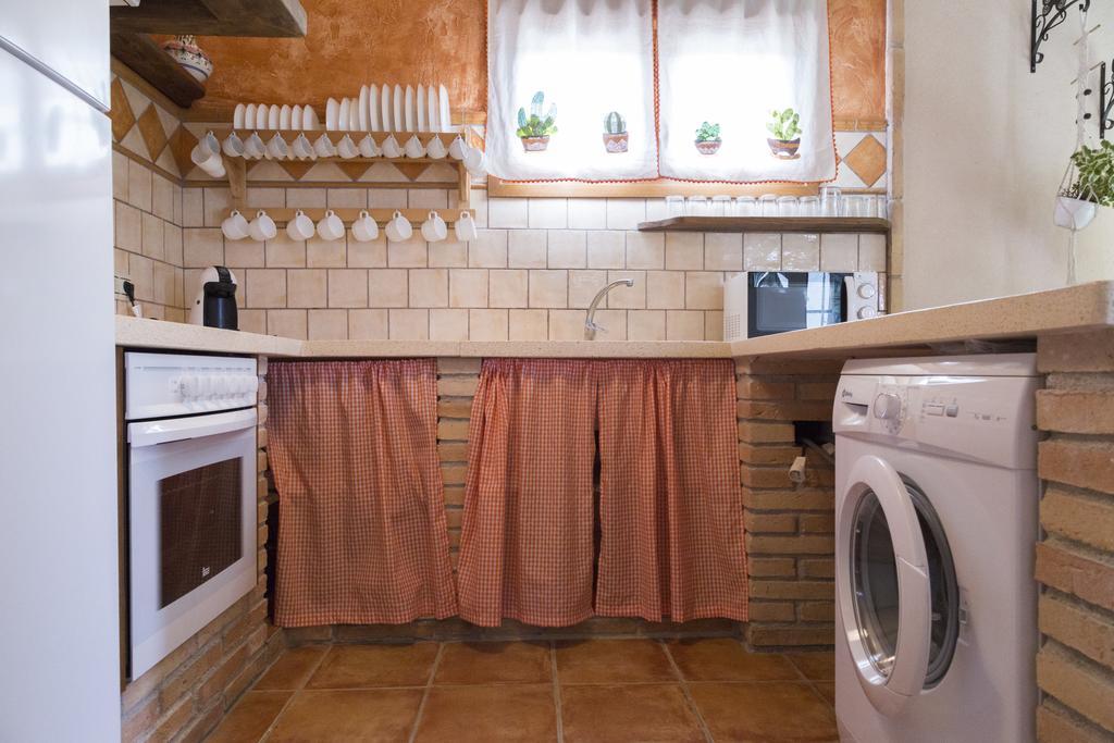 Casa La Tora Vendégház Deltebre Szoba fotó
